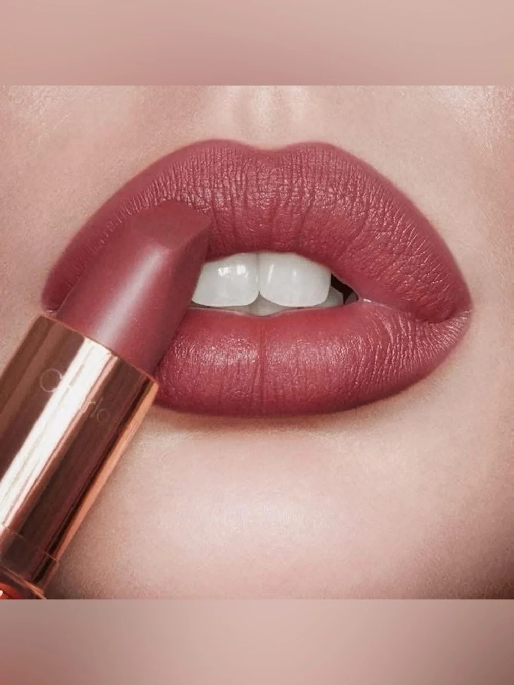 Charlotte Tilbury Pillow Talk Matte Revolution Lipstick - #2 Medium 1.1g
